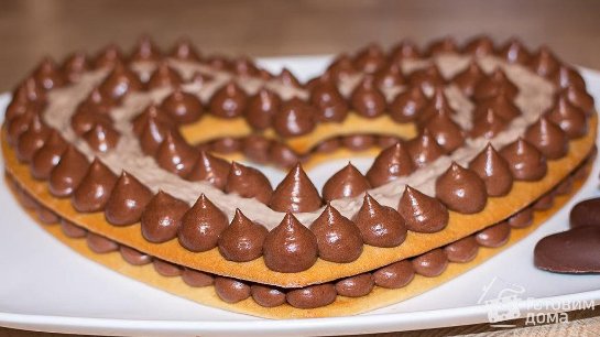 Торт сердце из медовых коржей