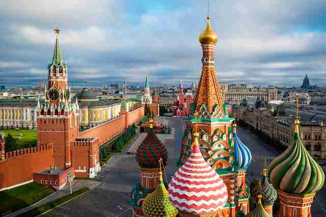 Главные достопримечательности Москвы - от Красной площади и Кремля до Большого театра и культурного наследия Главные достопримечательности Москвы - от Красной площади и Кремля до Большого театра и культурного наследия
