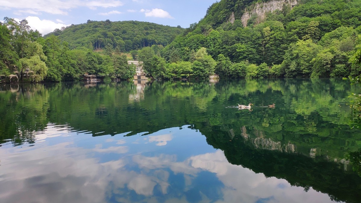Экскурсии в Архыз из Кисловодска: древние храмы и современный курорт Экскурсии в Архыз из Кисловодска: древние храмы и современный курорт