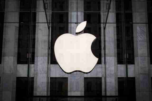 В чем плюсы использования аккаунта разработчика Apple? В чем плюсы использования аккаунта разработчика Apple?